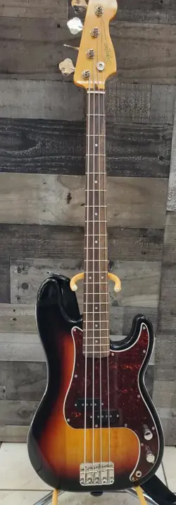 SQUIER BY FENDER P-BASS AFFINITY SERIES 4-STRING RIGHT-HAND ELECTRIC (CP3010362)