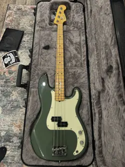 FENDER MOD SHOP PRECISION BASS 2022 ANTIQUE GREEN