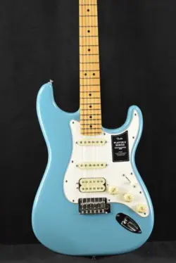 FENDER PLAYER II STRATOCASTER HSS  AQUATONE BLUE MAPLE FINGERBOARD