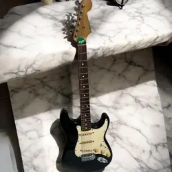 FENDER STRATOCASTER ELECTRIC GUITAR BLACK MAPLE NECK TREMOLO BRIDGE