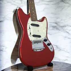 SQUIER BY FENDER MUSTANG MH SHORT SCALE ELECTRIC GUITAR CANDY APPLE RED USED