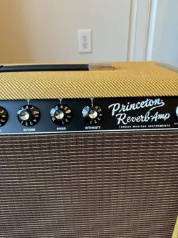 REISSUE COMBO AMP