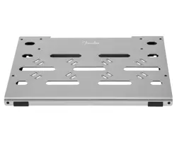 OPEN BOX FENDER SMALL PROFESSIONAL PEDAL BOARD WITH BAG