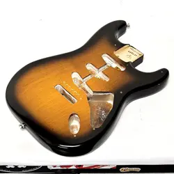 2016 FENDER USA ERIC JOHNSON STRAT ALDER BODY 50S SUNBURST NITRO ELECTRIC GUITAR