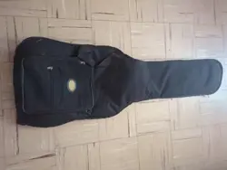 FENDER BASS GUITAR GIG BAG.