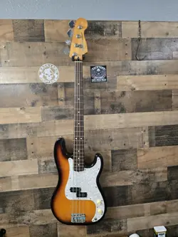 1992 FENDER PRECISION BASS MIM