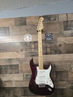 1995 FENDER STANDARD STRATOCASTER MIM  BURGUNDY