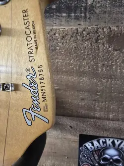 1995 FENDER STANDARD