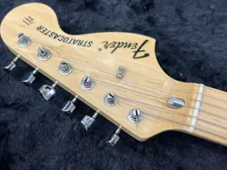 FENDER JAPAN TRADITIONAL ST70 ASH STRATOCASTER TYPE