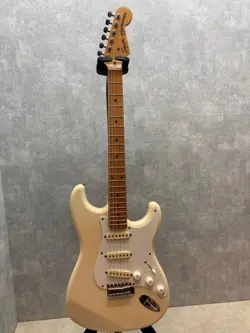 SQUIER BY FENDER STRATOCASTER SST-30 ELECTRIC GUITAR 1980'S MADE IN JAPAN
