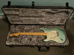 FENDER AMERICAN PROFESSIONAL II STRATOCASTER LEFT-HANDED ELECTRIC GUITAR