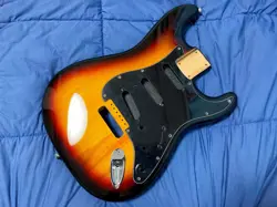 MODIFIED STRATOCASTER BODY