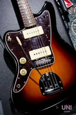 FENDER AMERICAN PROFESSIONAL II JAZZMASTER LEFTY 2023