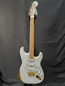 FENDER KEN MODEL
