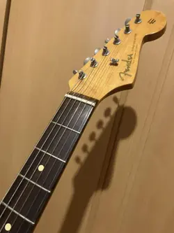 FENDER STRATOCASTER STRATO