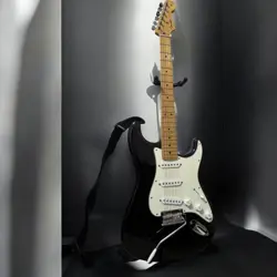 FENDER PLAYER STRATOCASTER ELECTRIC GUITAR BLACK MAPLE FRETBOARD W/ CASE