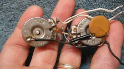 FENDER STRATOCASTER 250K