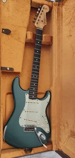 RELIC STRATOCASTER NO