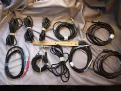 INSTRUMENT/GUITAR CABLES