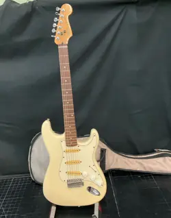 SQUIER STRATOCASTER BY FENDER ELECTRIC GUITAR WITH BAG