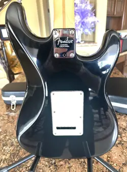 VINTAGE STRAT STRATOCASTER