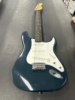 FENDER SQUIRE BULLET STRATOCASTER 6 STRING RIGHT HANDED (PD4044693)