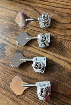 PRECISION JAZZ MUSTANG