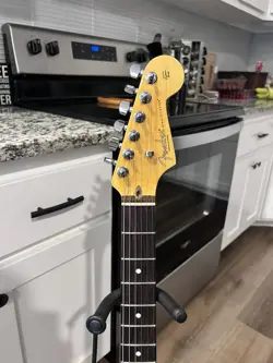 FENDER AMERICAN PRO 2 STRAT