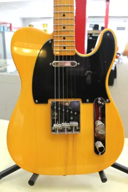 REFURBISHED FENDER SQUIRE