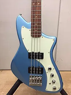FENDER MEXICO METEORA BASS USED ALDER BODY PAU FERRO FINGERBOARD W/GIG CASE