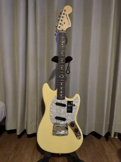 FENDER AMERICAN PERFORMER MUSTANG NO.MG1799