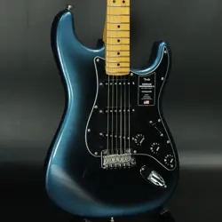 FENDER AMERICAN PROFESSIONAL II STRATOCASTER DARK NIGHT MAPLE