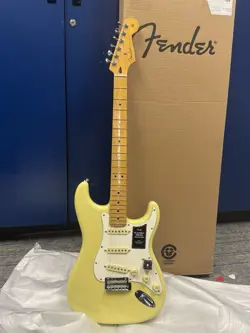 FENDER PLAYER II STRATOCASTER - HIALEAH YELLOW WITH MAPLE FINGERBOARD