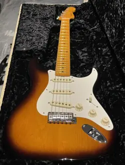 FENDER ERIC JOHNSON STRATOCASTER ELECTRIC GUITAR MAPLE NECK, 2 COLOR SUNBURST