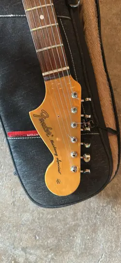 FENDER MUSTANG PAWN