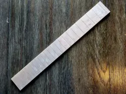 SCALE SLOTTED QUILTED