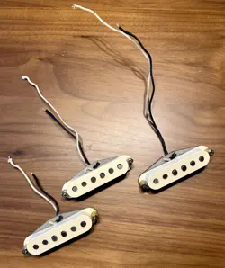 FENDER PURE VINTAGE 65 STRATOCASTER PICKUPS