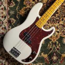 FENDER AMERICAN PROFESSIONAL II PRECISION BASS MN BASS GUITAR
