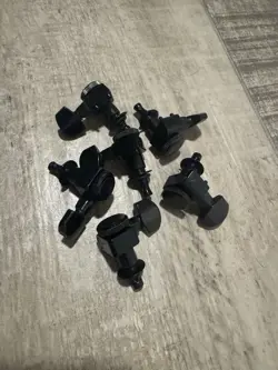 GENUINE FENDER BLACK LOCKING TUNERS 6-INLINE 2-PIN STRAT/TELE F LOGO MACHINES