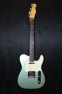 FENDER AMERICAN PROFESSIONAL II TELECASTER 2022