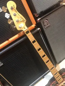 FENDER CLASSIC SERIES 70'S PRECISION BASS NECK - MAPLE (0992010921)