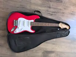 FENDER SQUIER STRATOCASTER MINI ELECTRIC GUITAR WITH BAG