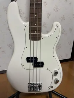 FENDER PLAYER PRECISION BASS NO.MG2333