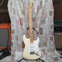 FENDER STRATOCASTER 1989