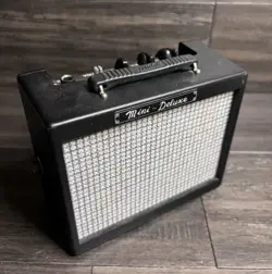 FENDER MINI DELUXE MD-20 PORTABLE ELECTRIC GUITAR AMP, MISSING PARTS