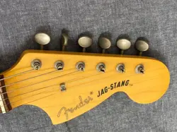 FENDER JAG-STANG KURT