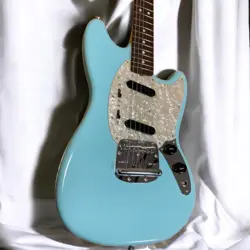 FENDER JAPAN TRADITIONAL II 60S MUSTANG GUITAR USED 9.5