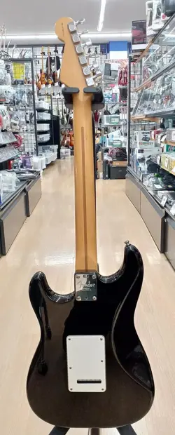 FENDER AMERICAN STANDARD STRATOCASTER ELECTRIC GUITAR