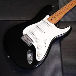 FENDER CUSTOM SHOP 1956 STRATOCASTER NOS BLACK -2001-
