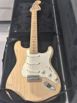 FENDER AMERICAN PERFORMER RAW ASH STRATOCASTER LIMITED EDITION